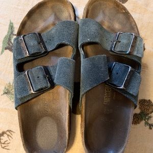 Grey/blue Birkenstock’s